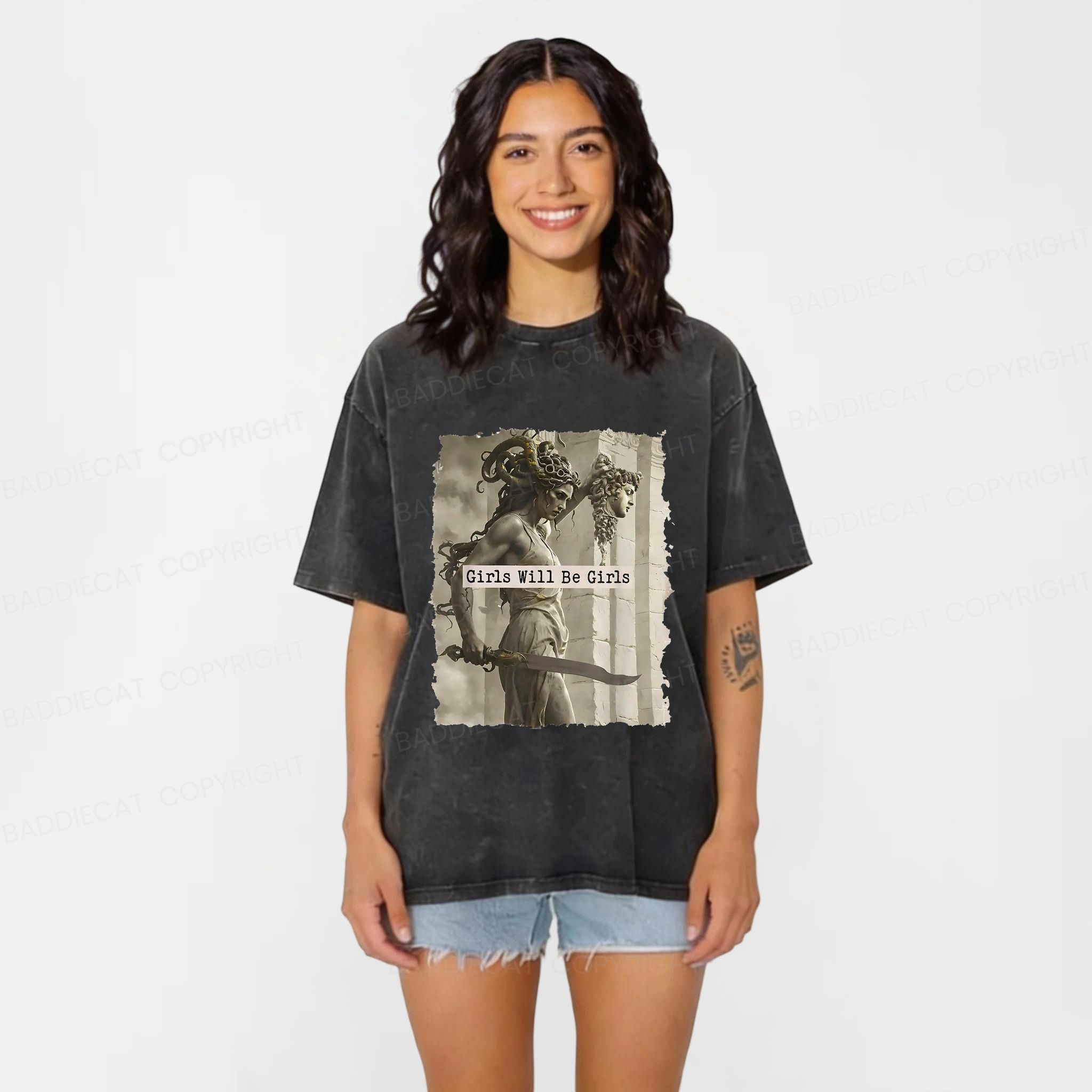 Baddiecat Goddess Medusa Washed T-shirt