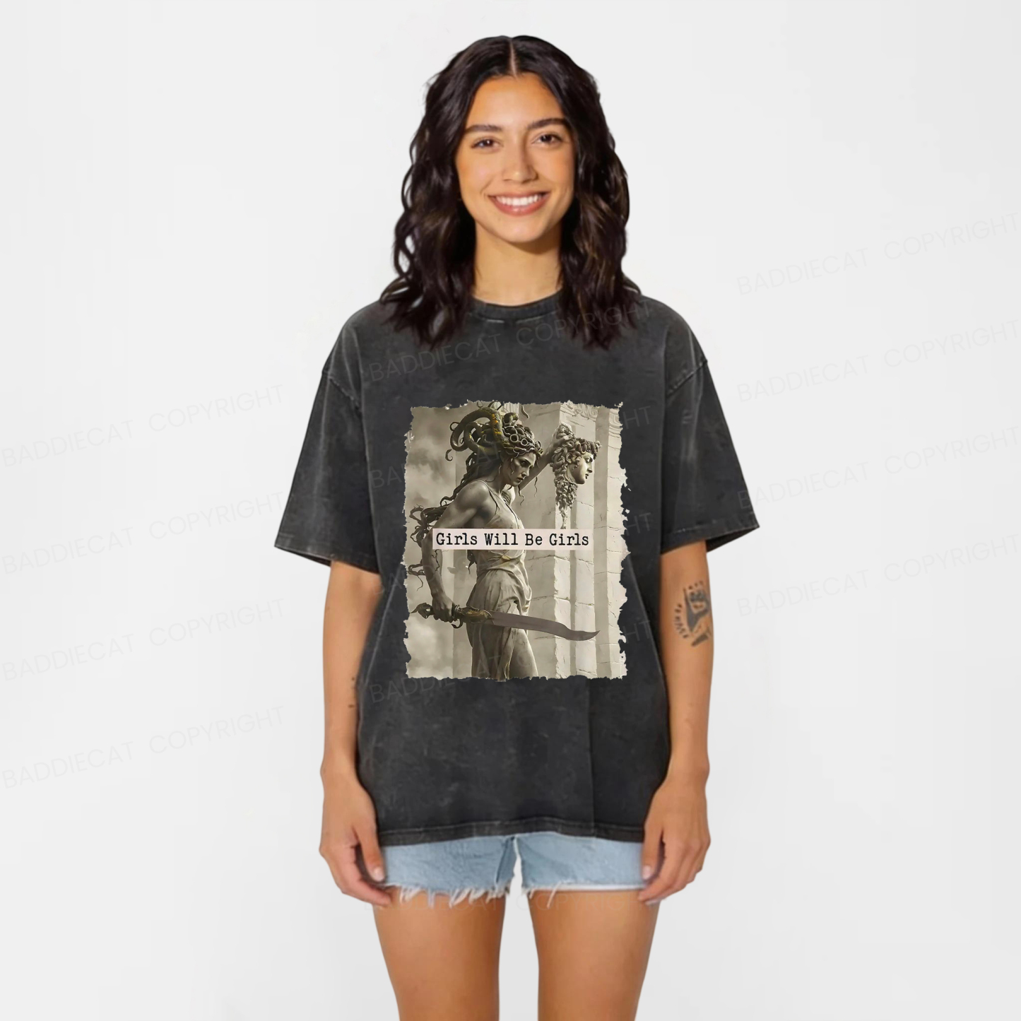 Baddiecat Goddess Medusa Washed T-shirt