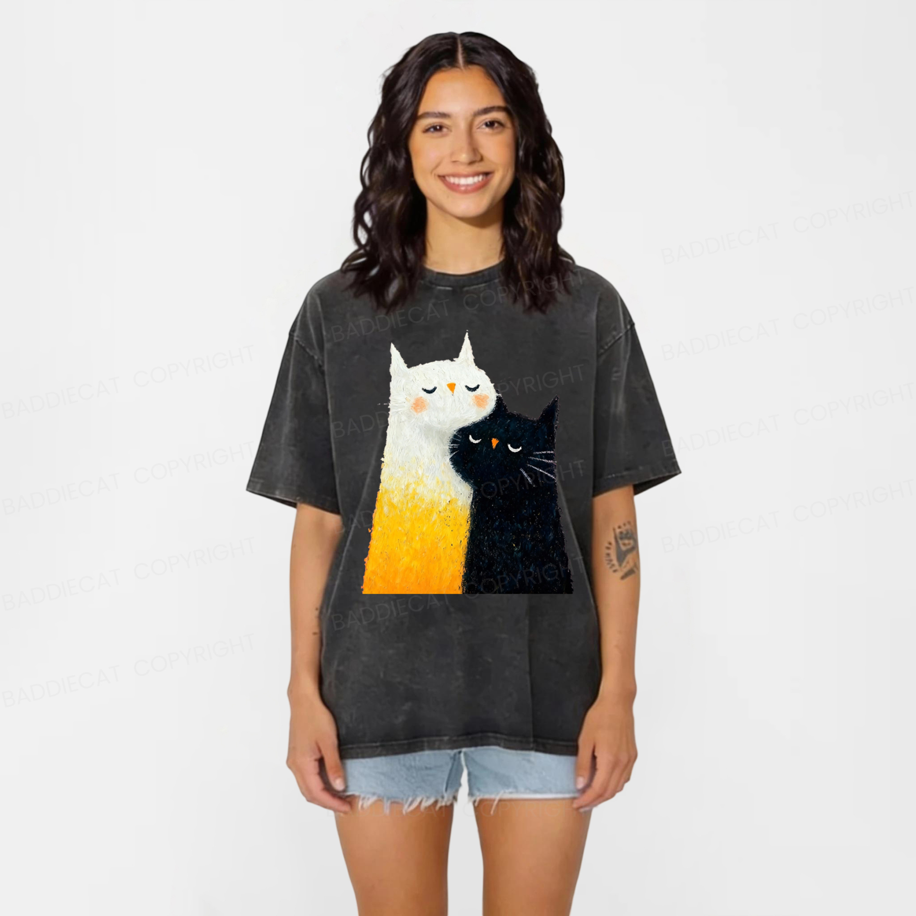 Baddiecat Cats Hug Washed T-shirt