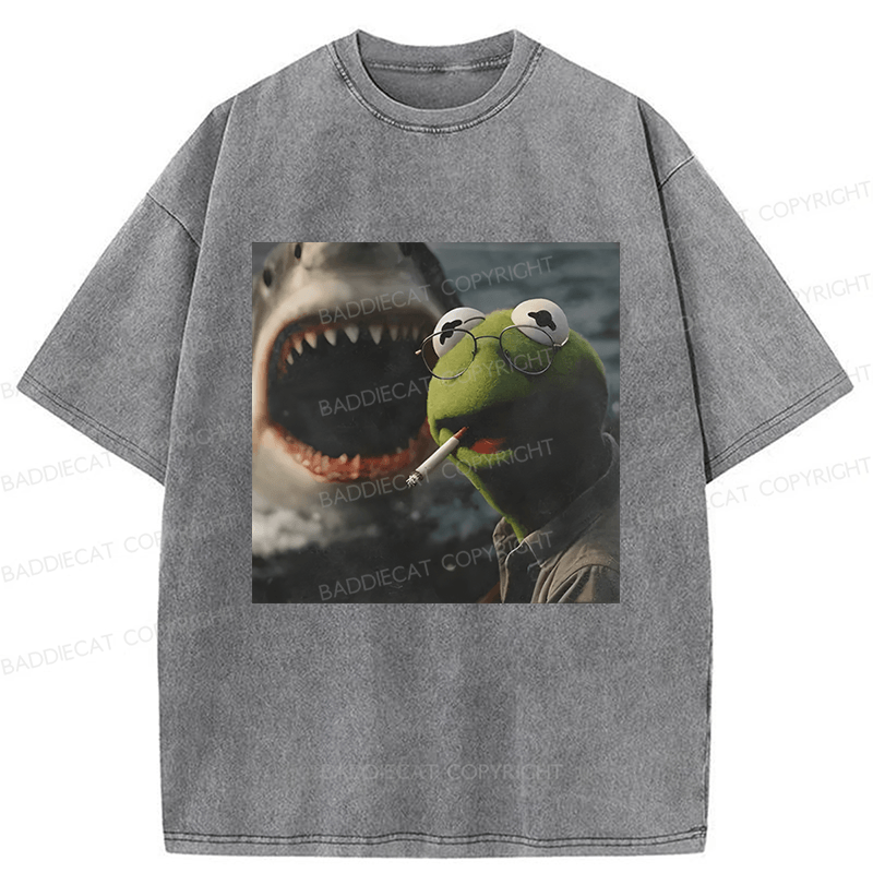 Baddiecat Vintage Dark Humor Smoking Frog Meme  Washed T-shirt
