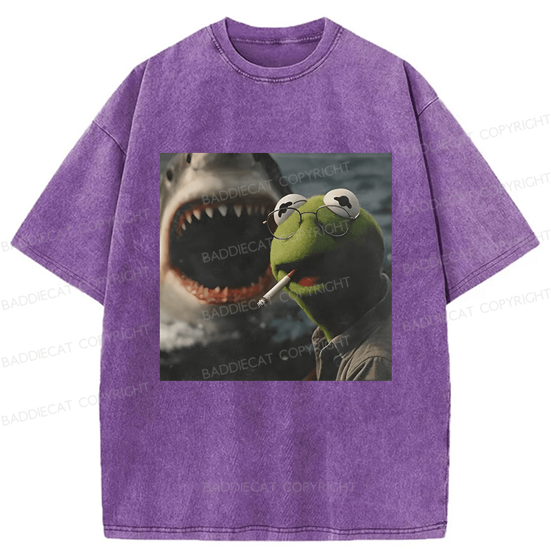 Baddiecat Vintage Dark Humor Smoking Frog Meme  Washed T-shirt