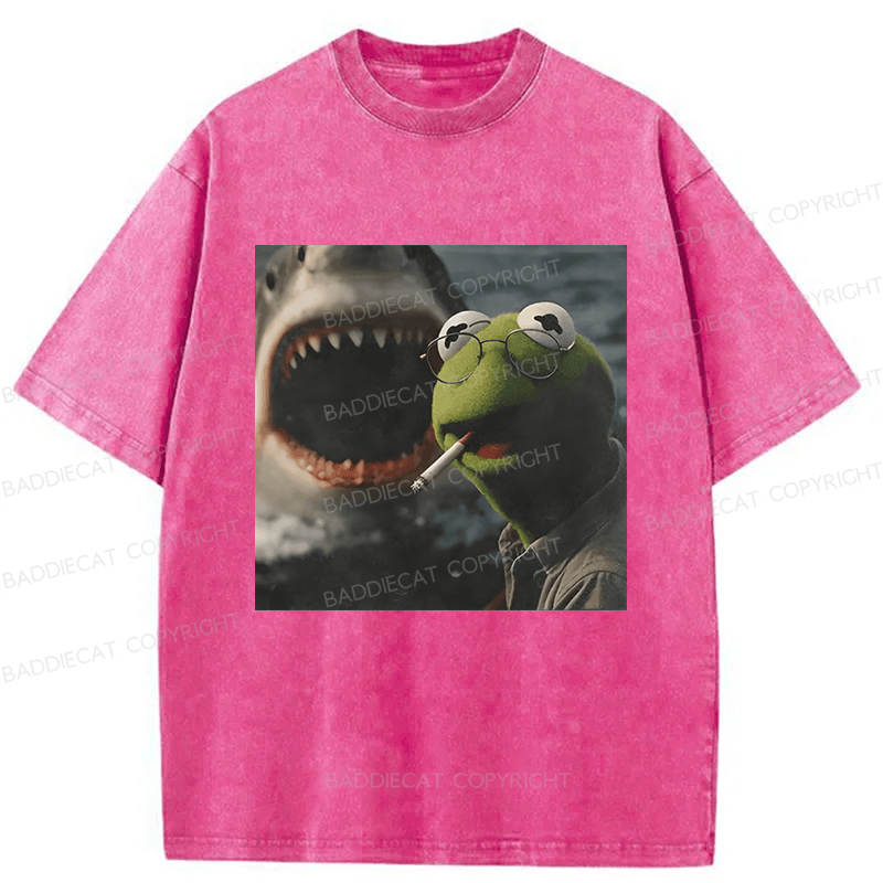 Baddiecat Vintage Dark Humor Smoking Frog Meme  Washed T-shirt