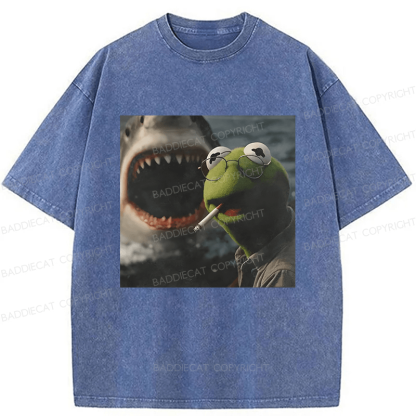 Baddiecat Vintage Dark Humor Smoking Frog Meme  Washed T-shirt