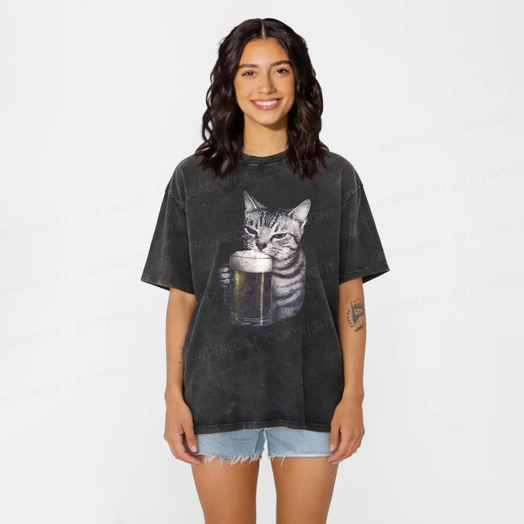 Baddiecat Cat Beer Washed T-shirt