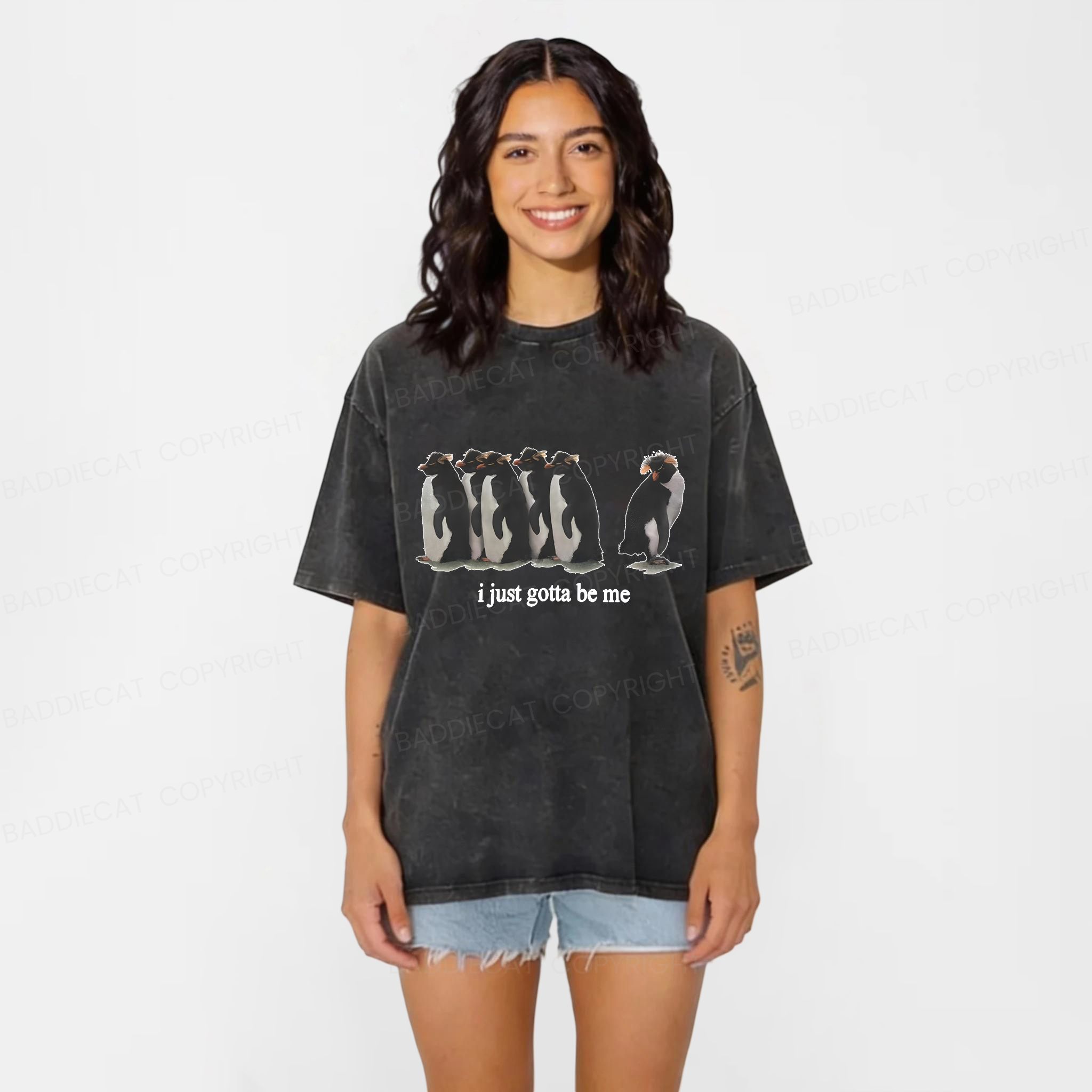 Baddiecat I Just Gotta Be Me Penguins Washed T-shirt