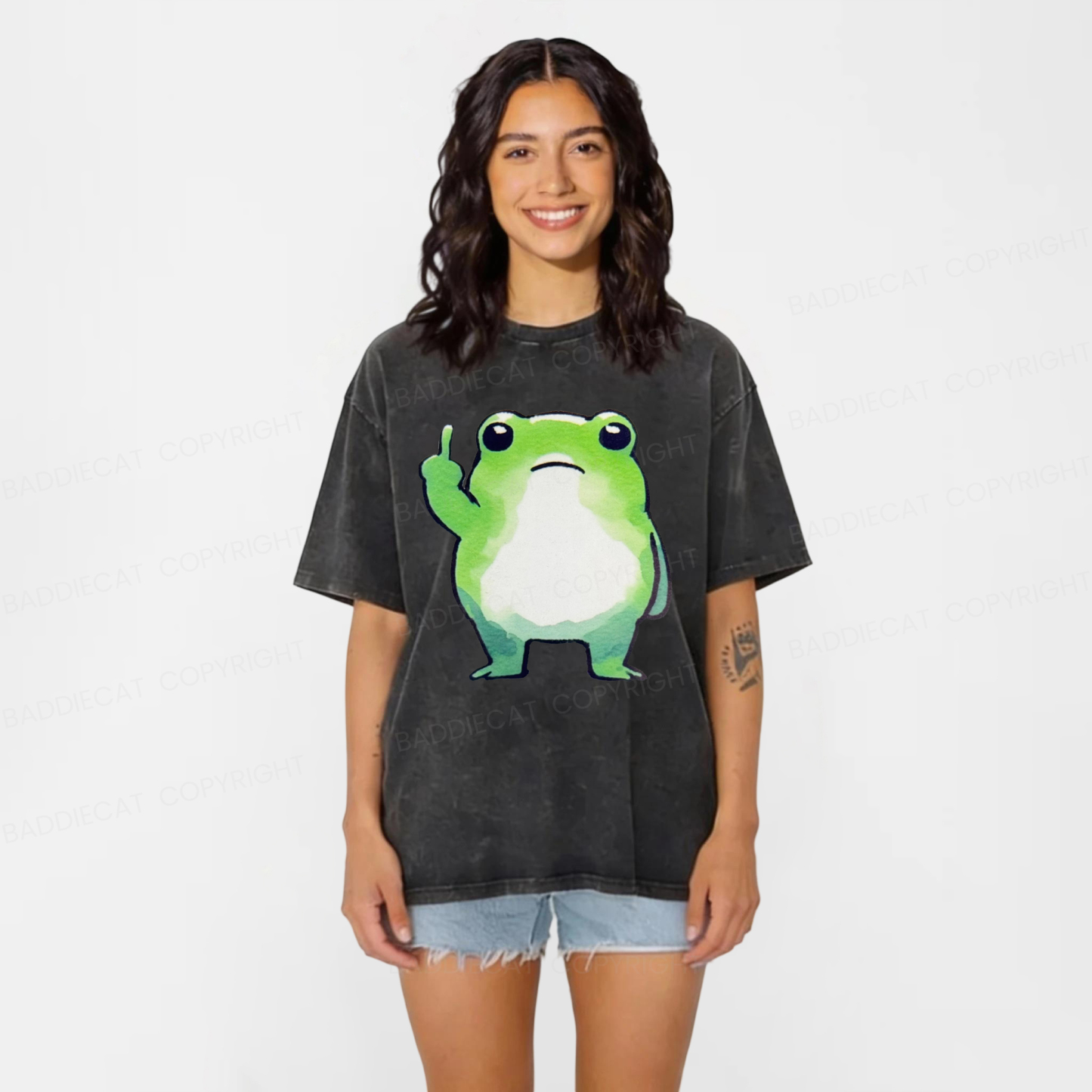 Baddiecat Middle Finger Frog Washed T-shirt
