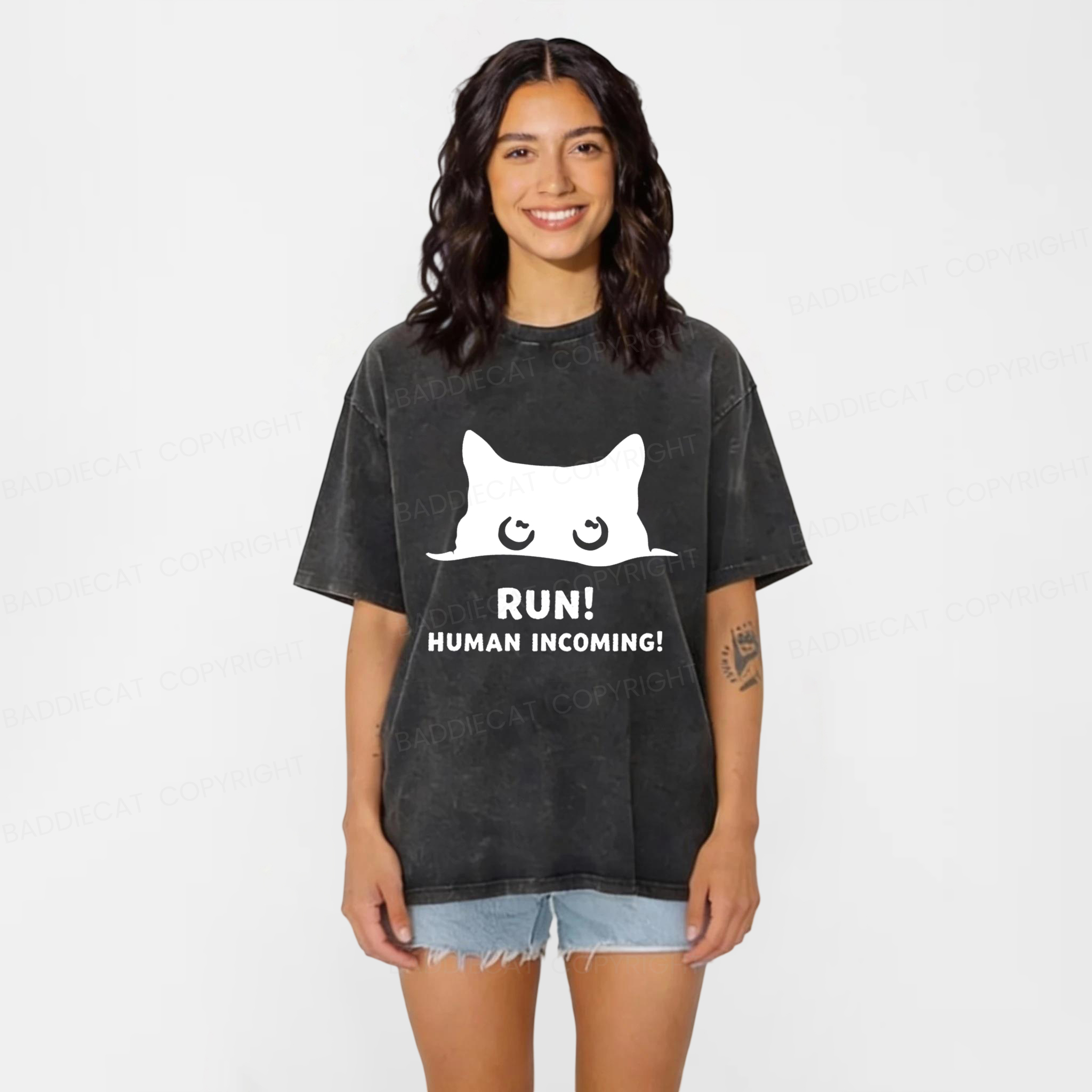 Baddiecat Timid kitten Washed T-shirt