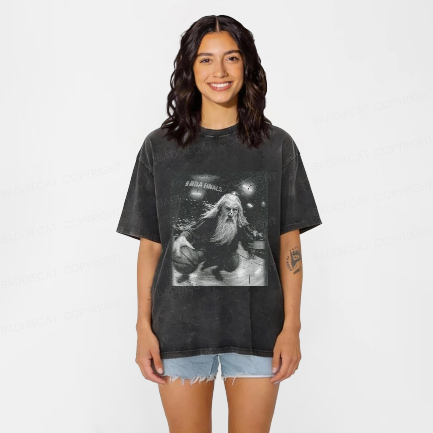 Baddiecat Funny Wizard Comfort Washed T-shirt