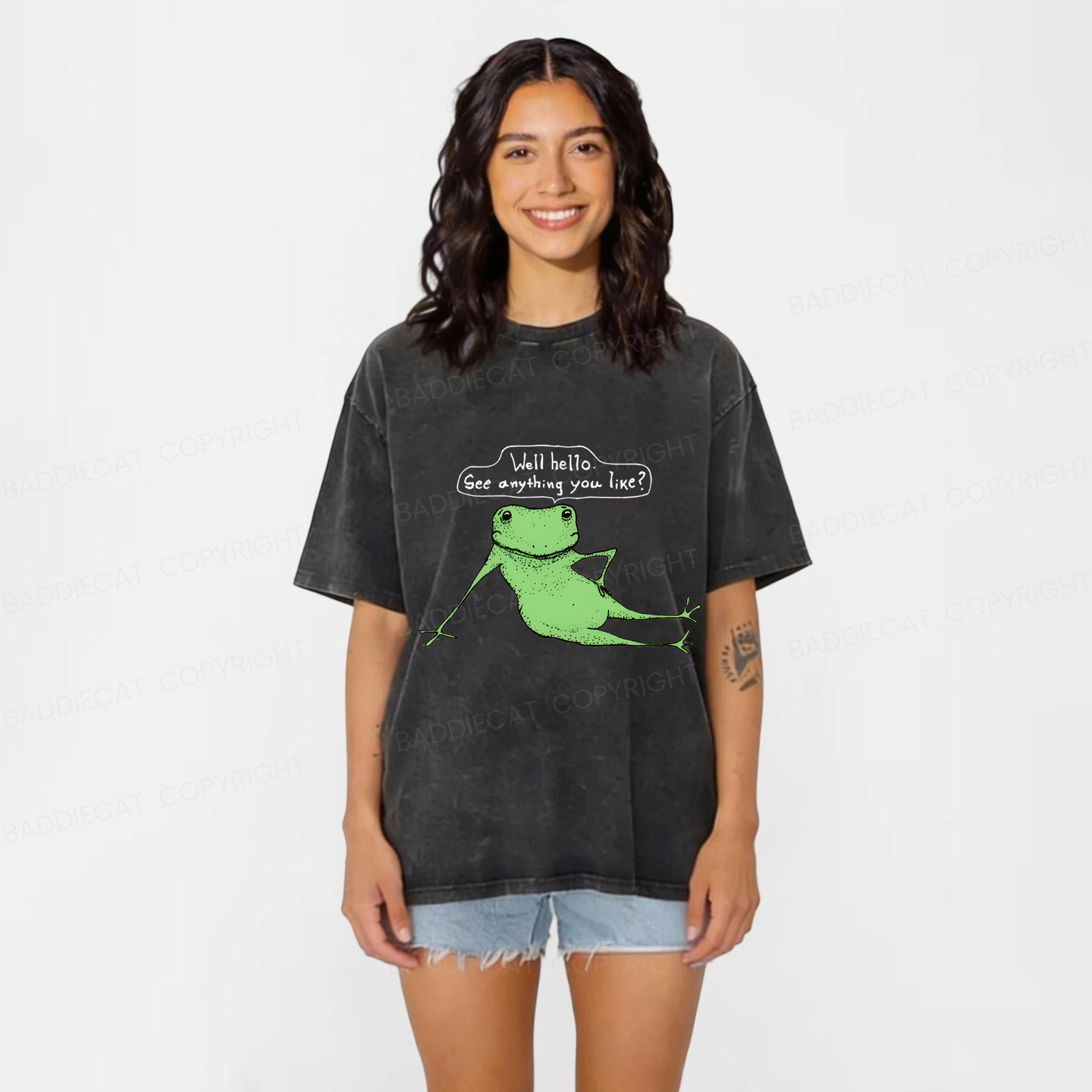 Baddiecat Flirtatious Frog Washed T-shirt