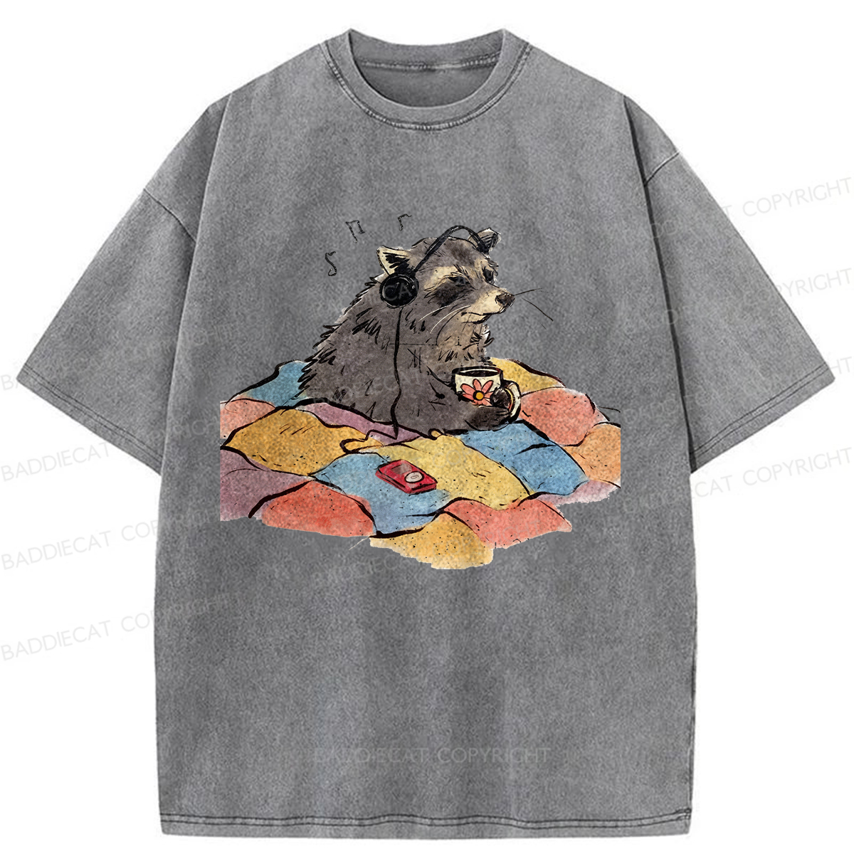 Baddiecat Chillin Raccoon Print Washed T-shirt