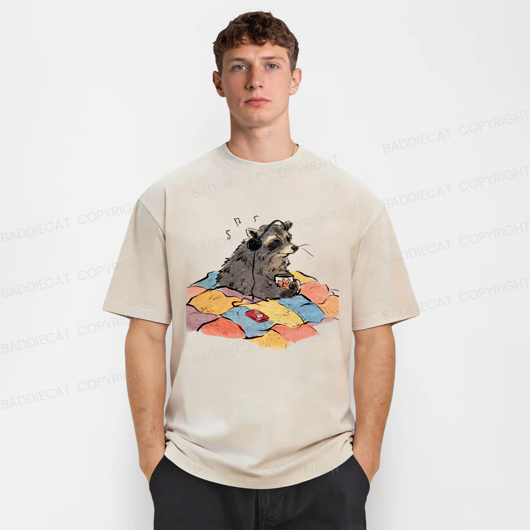 Baddiecat Chillin Raccoon Print Washed T-shirt