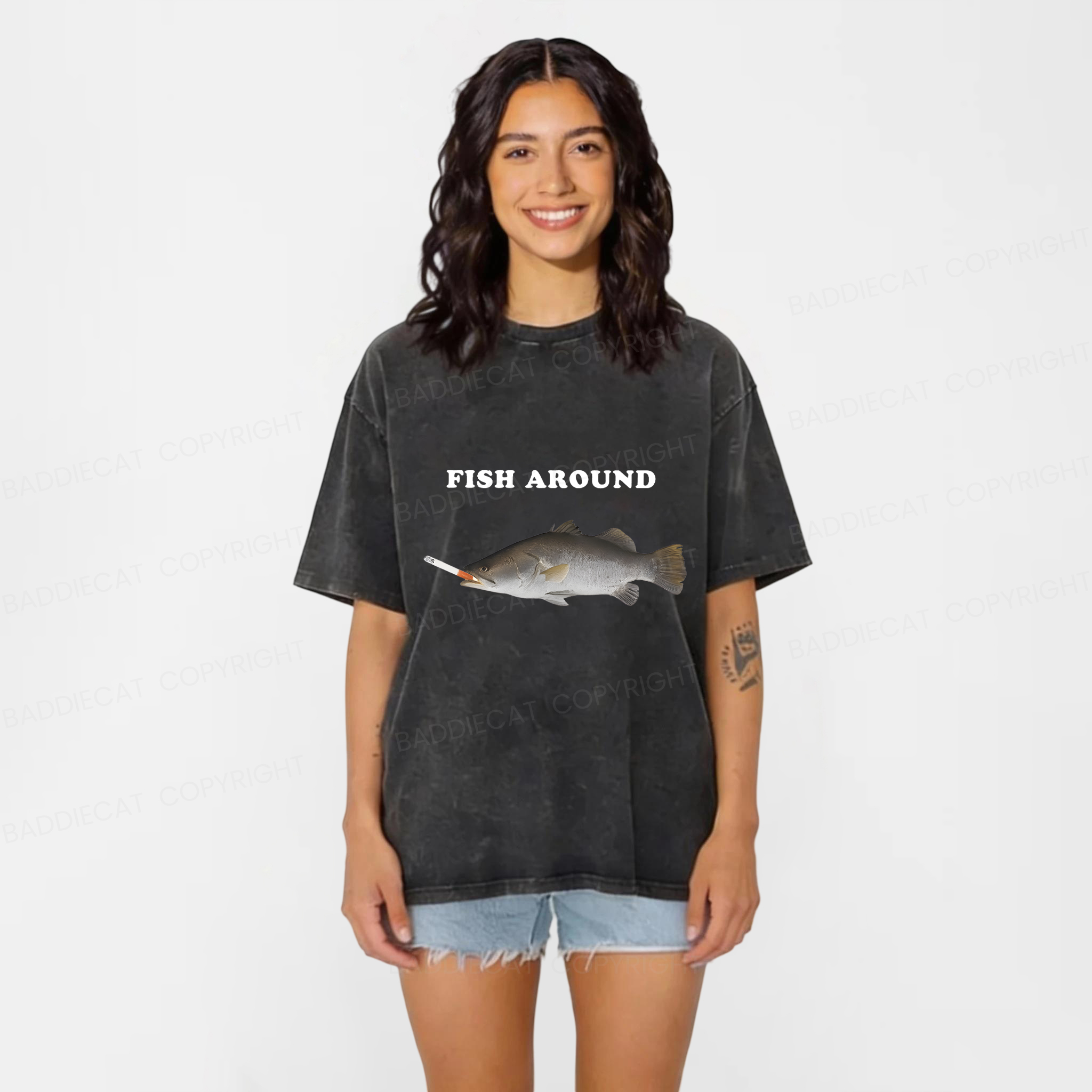Baddiecat Fish Around Washed T-shirt