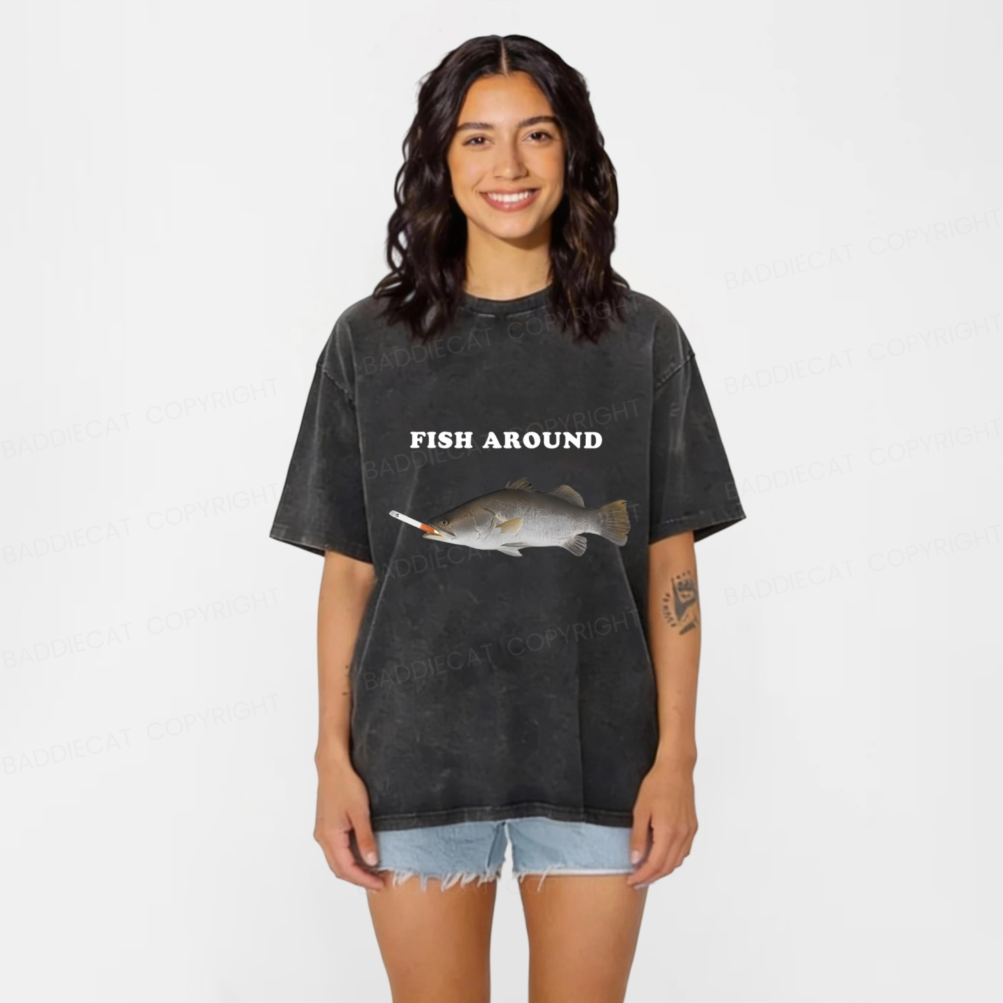 Baddiecat Fish Around Washed T-shirt