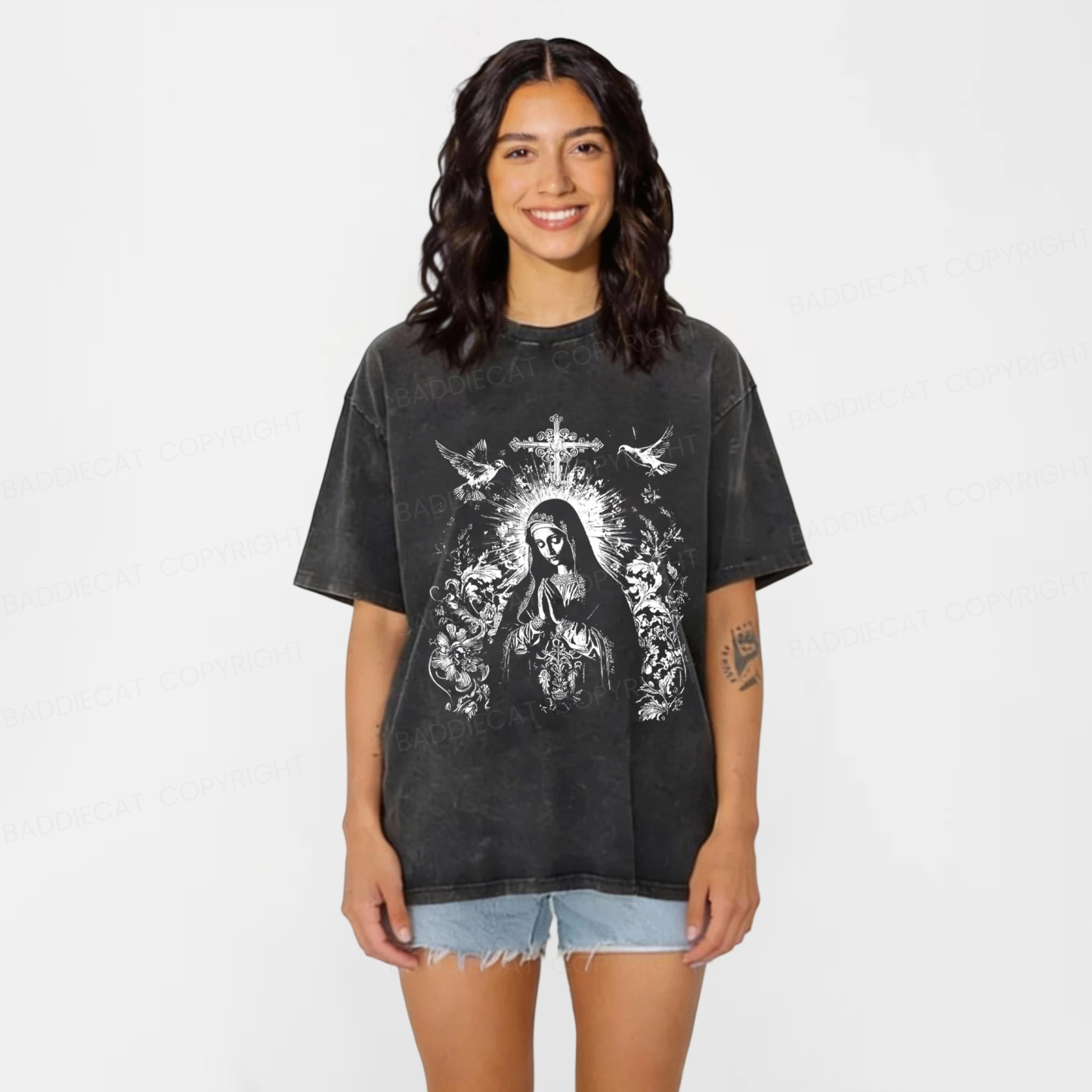Baddiecat Maria Washed T-Shirt
