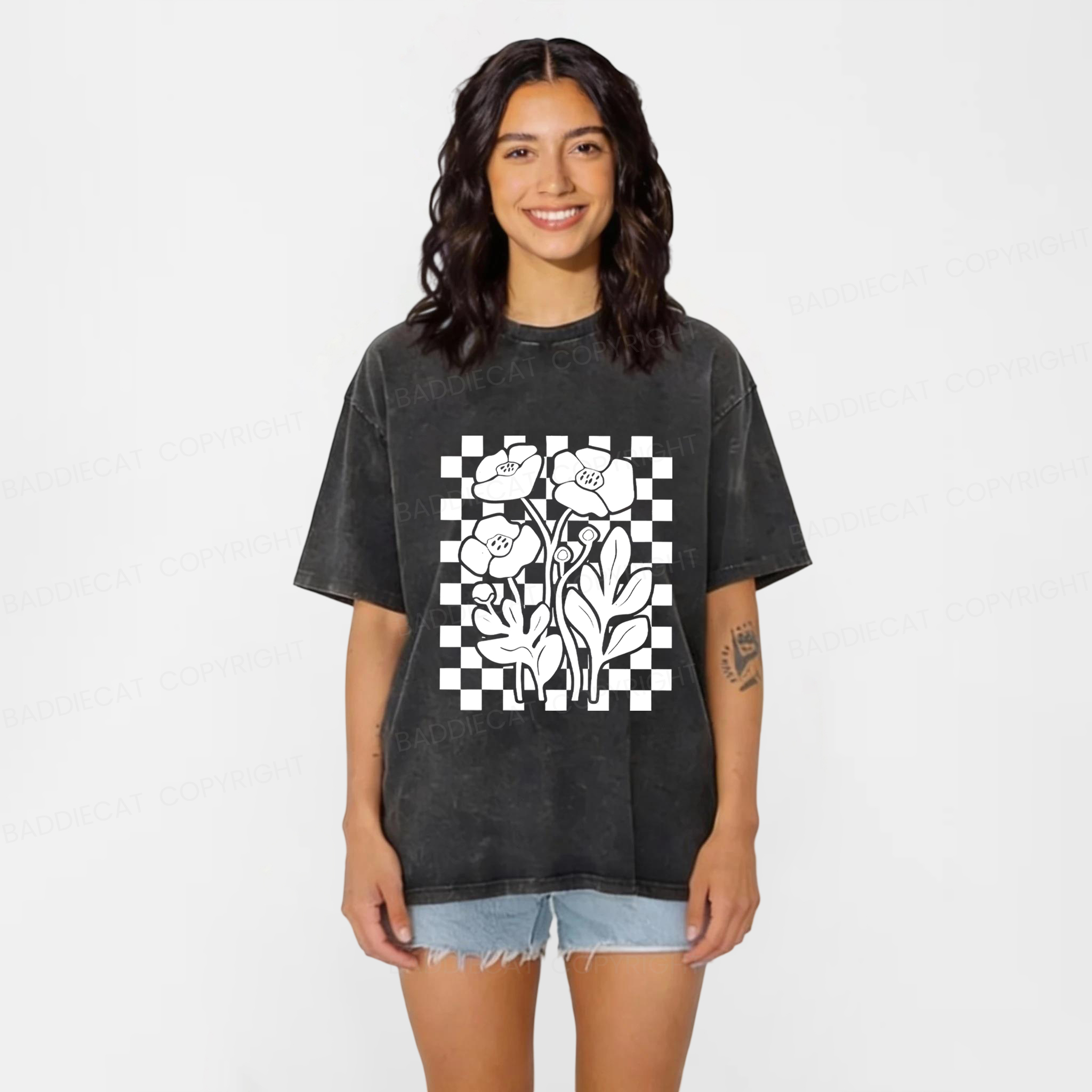 Baddiecat Poppy Checkered Flowers Washed T-shirt