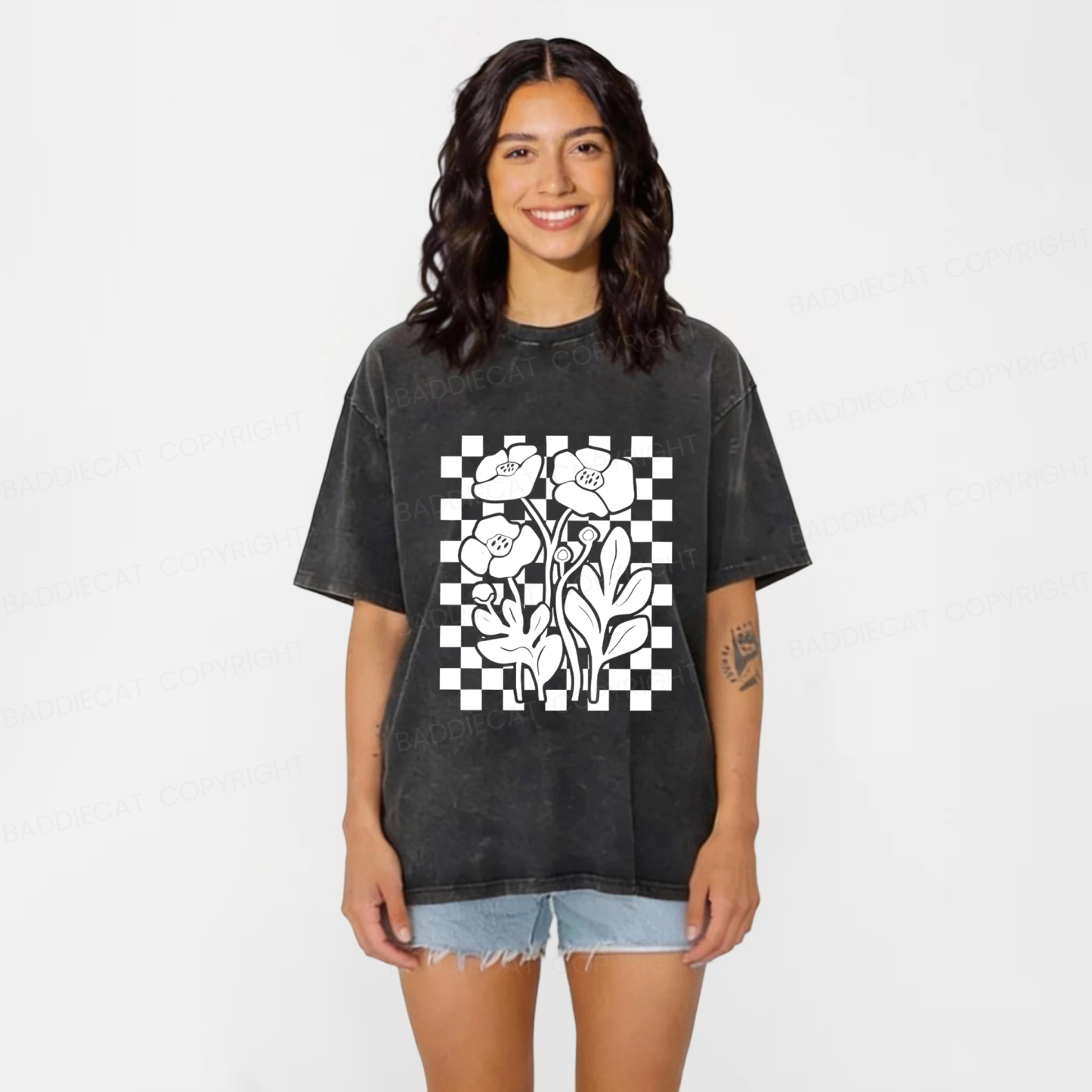 Baddiecat Poppy Checkered Flowers Washed T-shirt