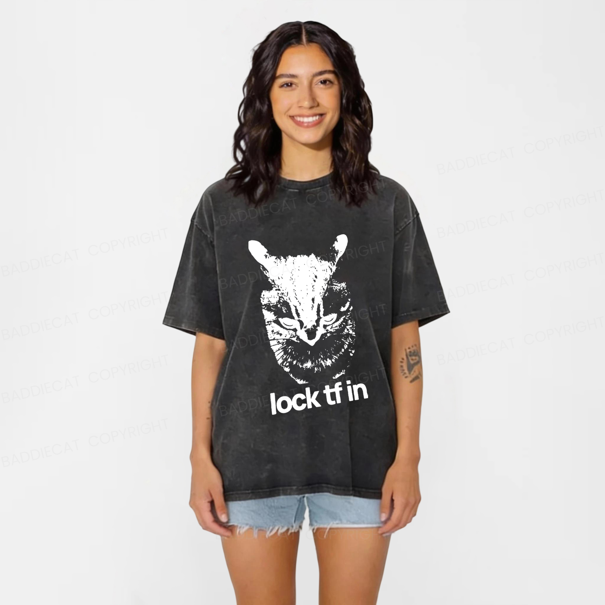 Baddiecat Cat Lock Tf In Washed T-Shirt