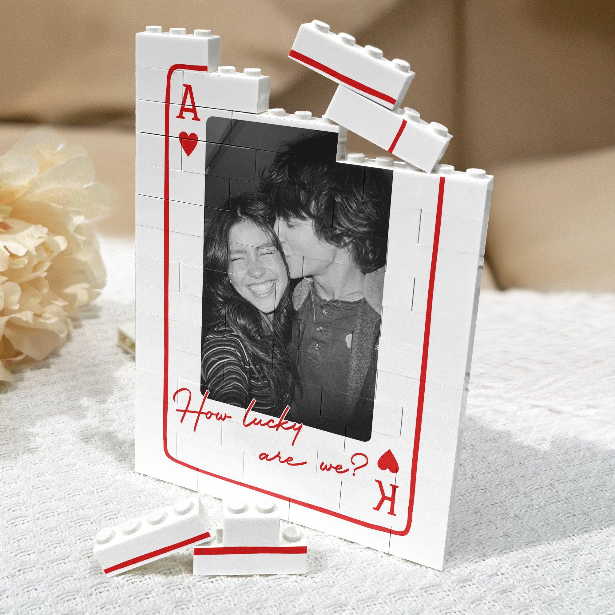 Cadre De Puzzle En Brique Photo Personnalisé – Construisez Un Amour Doux, Un Cadeau Significatif Pour Le Roi Et La Reine Photo De Couple Personnalisée Quelle Chance Nous Avons