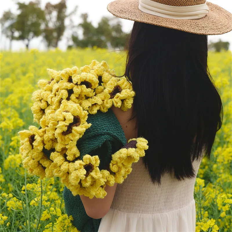 Couverture Tricotée À La Main Avec Roses Rouges Et Tournesols - Cadeau Idéal Pour La Fête Des Mères