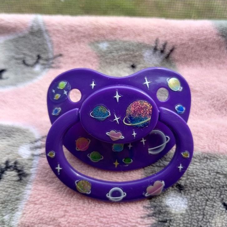 Sucette Adulte À Imprimé Spatial | Pour Littlespace, Agere