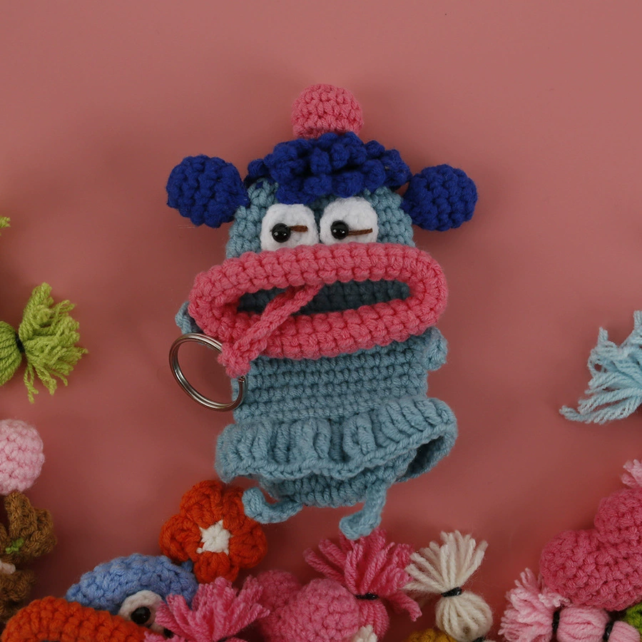 Klassisches Schlüsseletui In Form Eines Wurstmauls – Ihre Schlüssel Verdienen Eine Umarmung! Lernen Sie Unseren Liebenswert-hässlichen, Handgestrickten Schlüsselschutz Kennen.