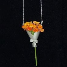 Eternal Bloom: Handmade New Chinoiserie Flower Arrangement Necklace – A High-End Mother’s Day Tribute