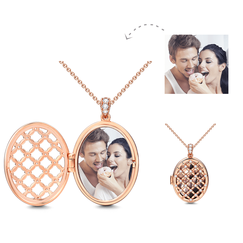 Photo Locket with Chain Personalized Gifts for Her Rose Gold Oval - Giftlab