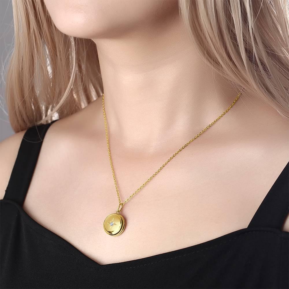 Photo Locket Necklace Personalized Gifts for Her Star Printing 14k Gold Plated - Giftlab