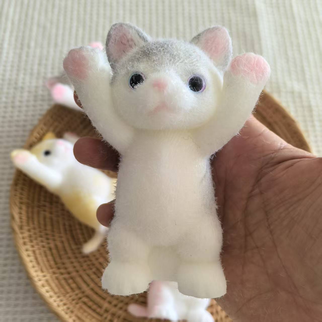 Raising Hand Cat Squishy Slow Rebound Stress Relief Toy Cute Doll - MyFaceBoxer