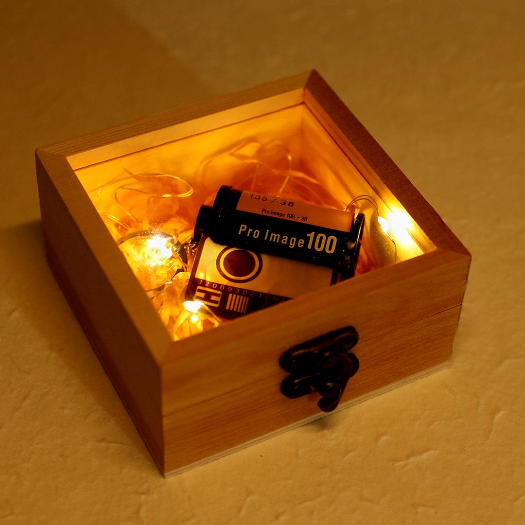 Film Roll Keychain Gift Box With Light Set - Giftlab