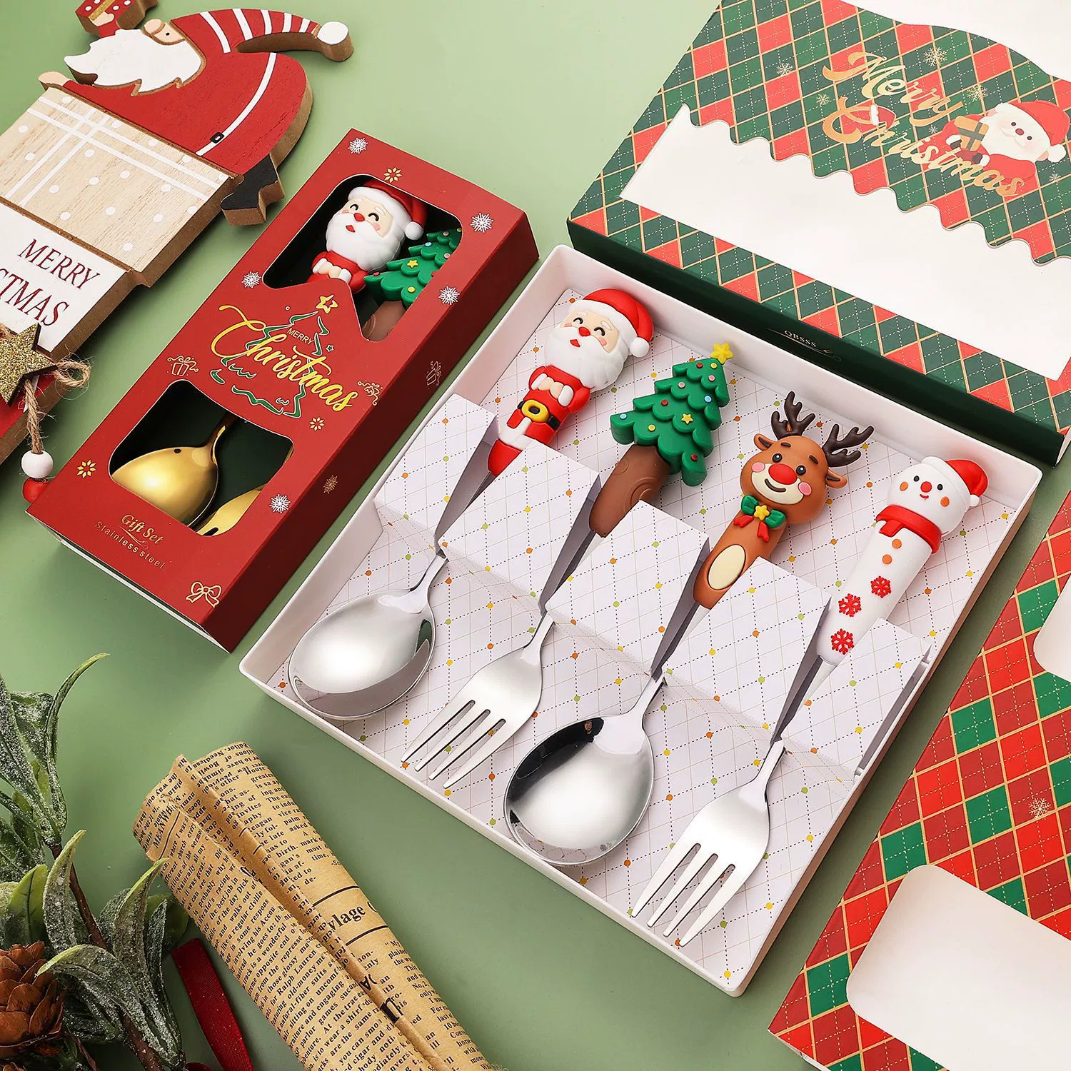 Christmas Stainless Steel Spoon and Fork Set with Cute Festive Silicone Handles Coffee Tea Dessert Spoons Holiday Tableware Gift Box