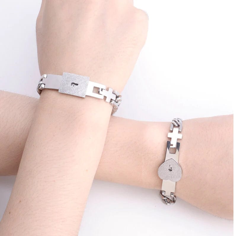Lock & Key Bracelet Valentine`s Day Gift for Couples - Giftlab