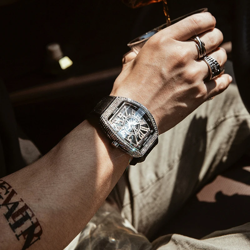 👍Father's Day 60% OFF - 💎Men's Luxury Iced Out Diamond Watch - ✈️BUY 2 GET FREE SHIPPING