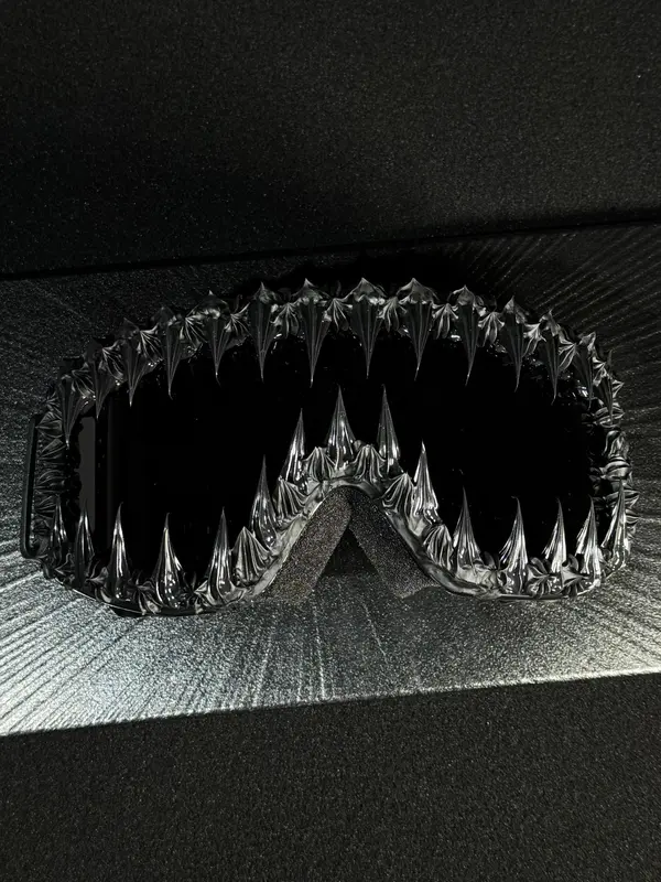 ⚡️Flash Sale 55% OFF - 🕶Punk Style Irregular Spiked Sunglasses