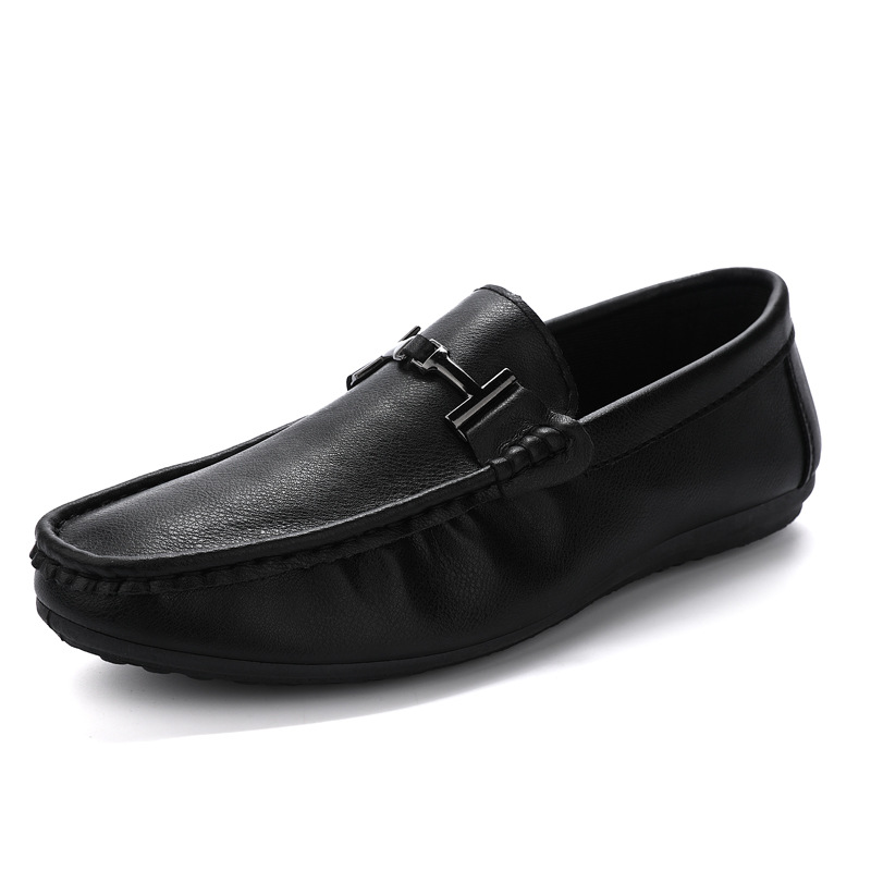 Men's White Outdoor Leisure Shoes With Metallic Decorations
