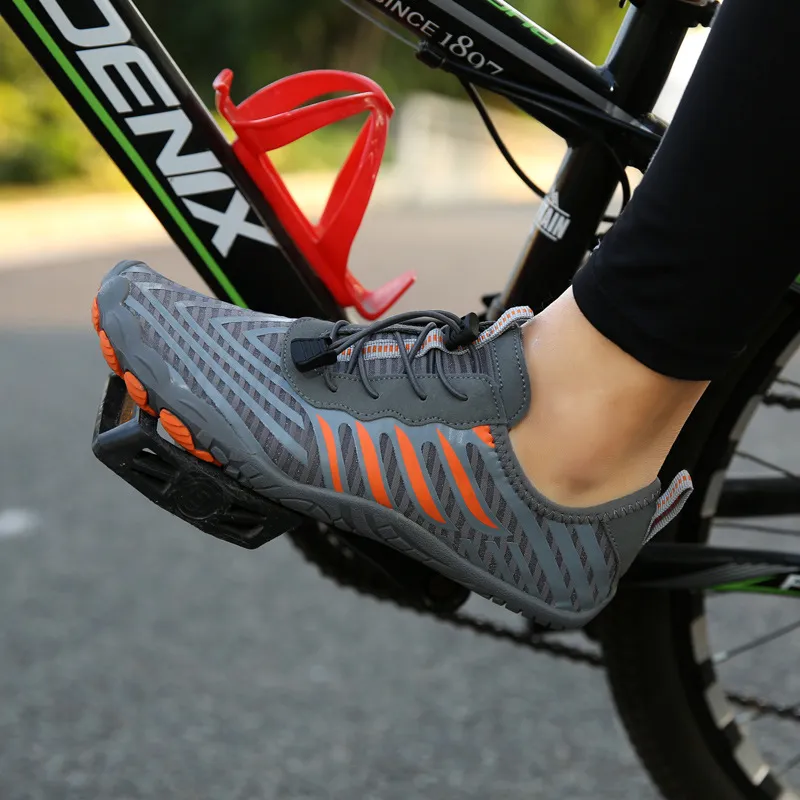 Men's barefoot shoes developed by orthopedic surgeons to treat plantar fasciitis and bunions - for 12 hours of pain-free walking