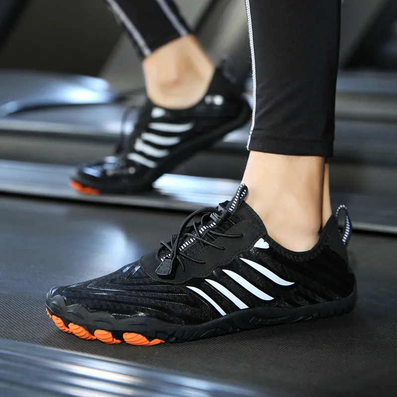 Men's barefoot shoes developed by orthopedic surgeons to treat plantar fasciitis and bunions - for 12 hours of pain-free walking