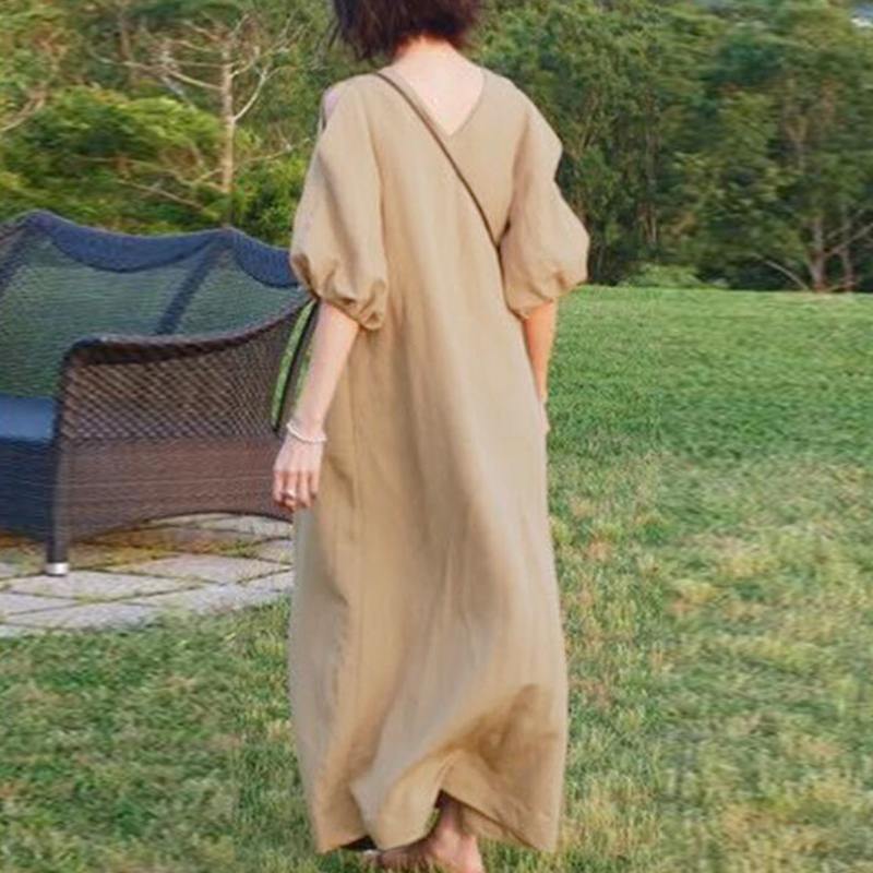 Robe en coton et lin à manches mi-longues et épaules dénudées