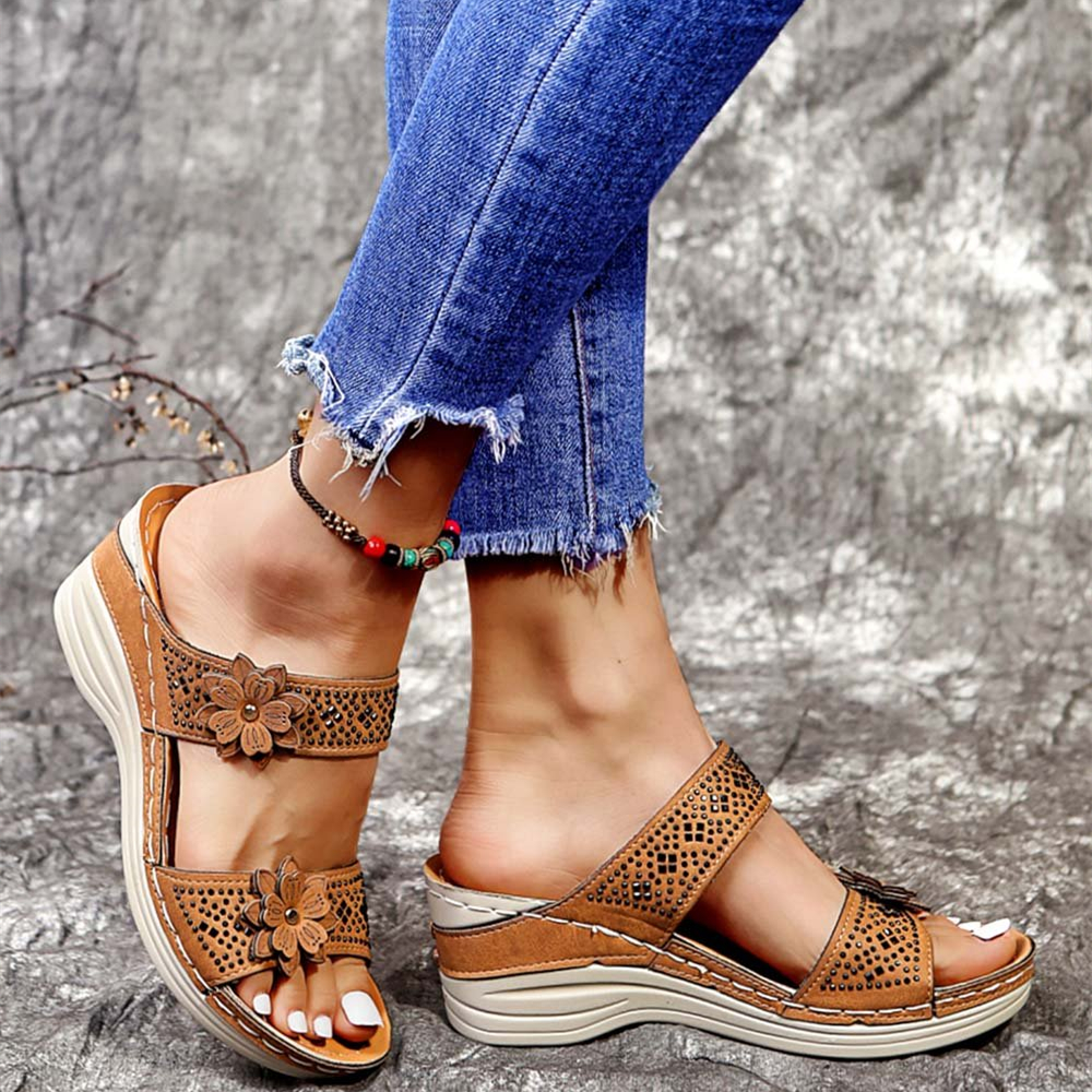 Sandale compensée orthopédique à semelle souple pour femme, avec soutien de la voûte plantaire et motif floral