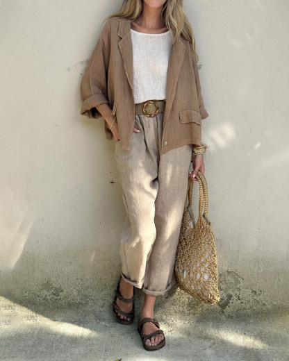 Ensemble deux pièces décontracté avec chemise à col rabattu et pantalon (sans ceinture)