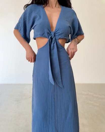 Robe en coton et lin à lacets et taille exposée
