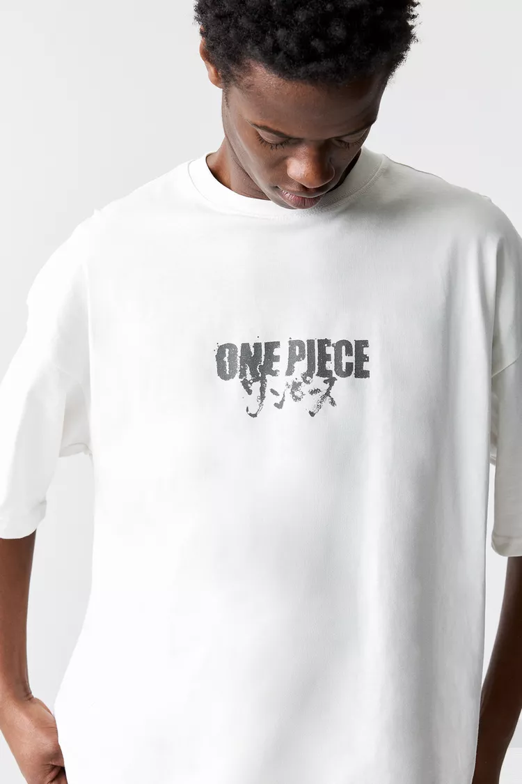 One Piece short sleeve T-shirt