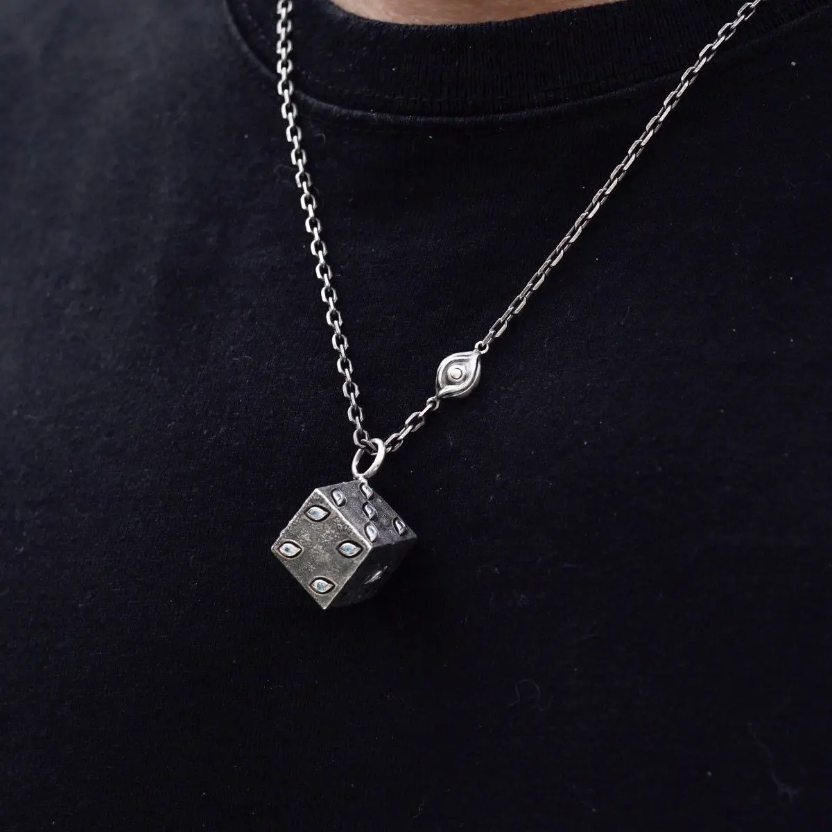 Gokumonkyo necklace