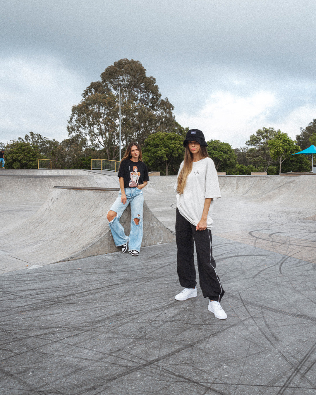 NOBARA - Oversized Heavy Tee