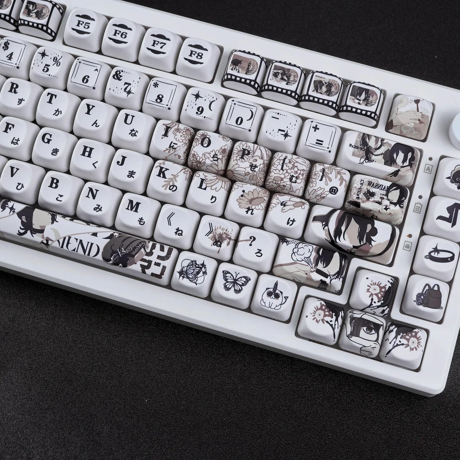 Chainsaw Man Keycaps Set: Reze Anime Keyboard