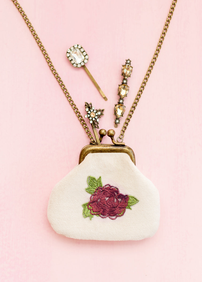 Deavaney Coin Purse in Cream Velvet-My Prom Time