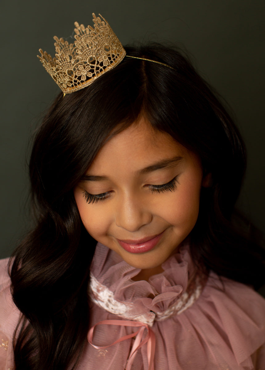 Majik Cape & Crown in Ashe Rose Star-My Prom Time