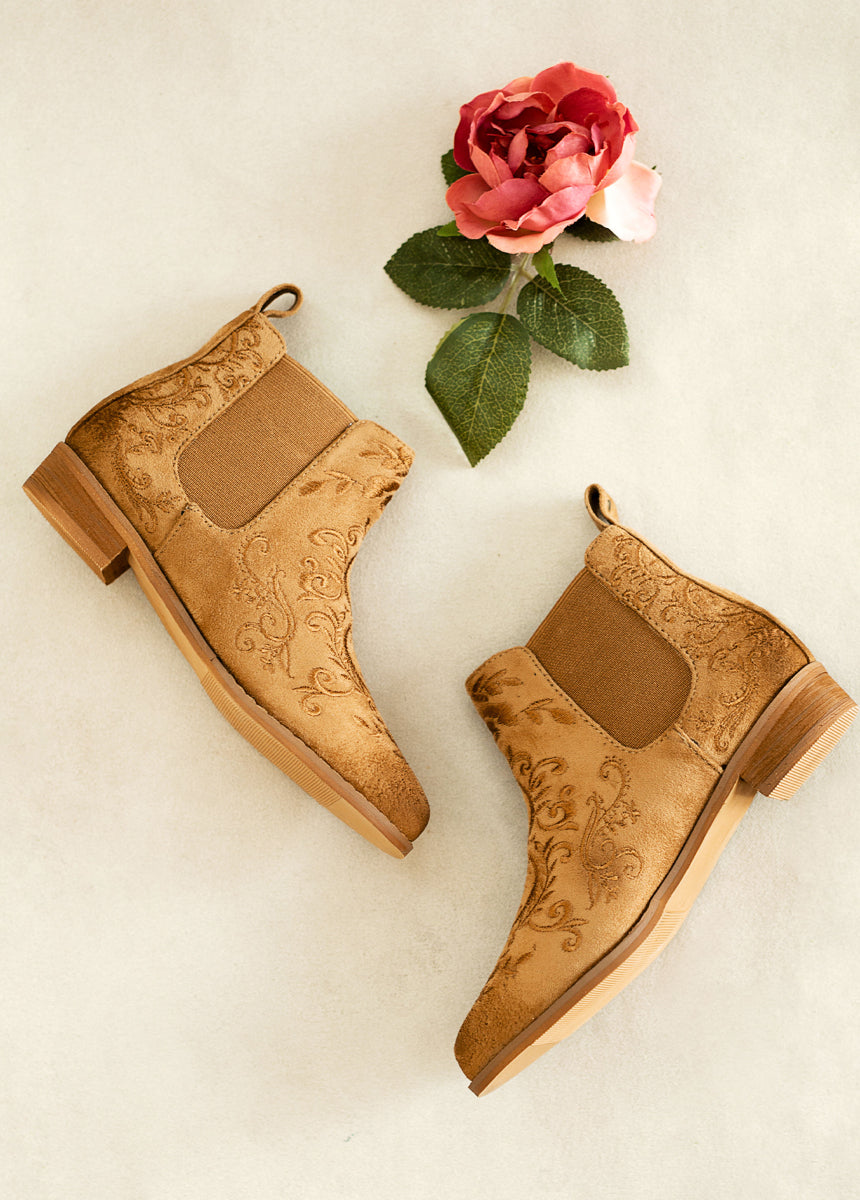 Chelsey Boot in Nutmeg-My Prom Time