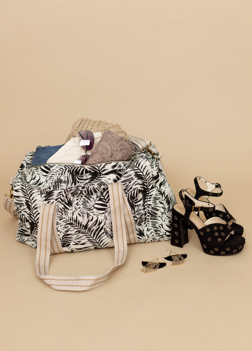 Annie Weekender Large in Black-My Prom Time