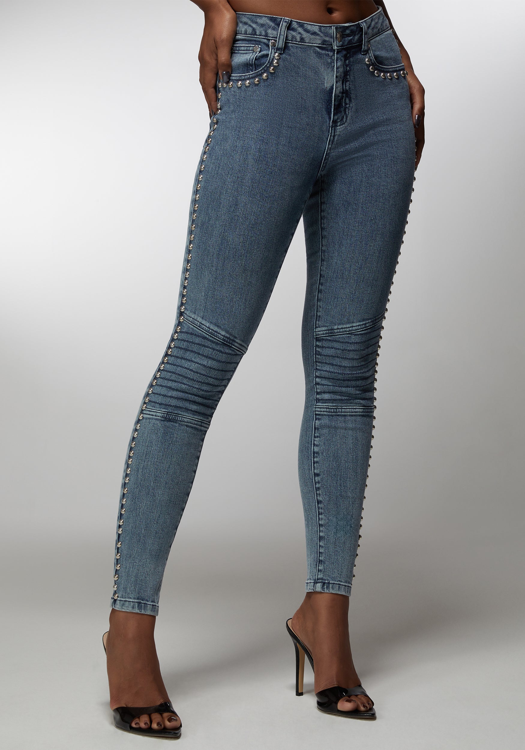 Natural Waist Studded Skinny Jean-Beilave